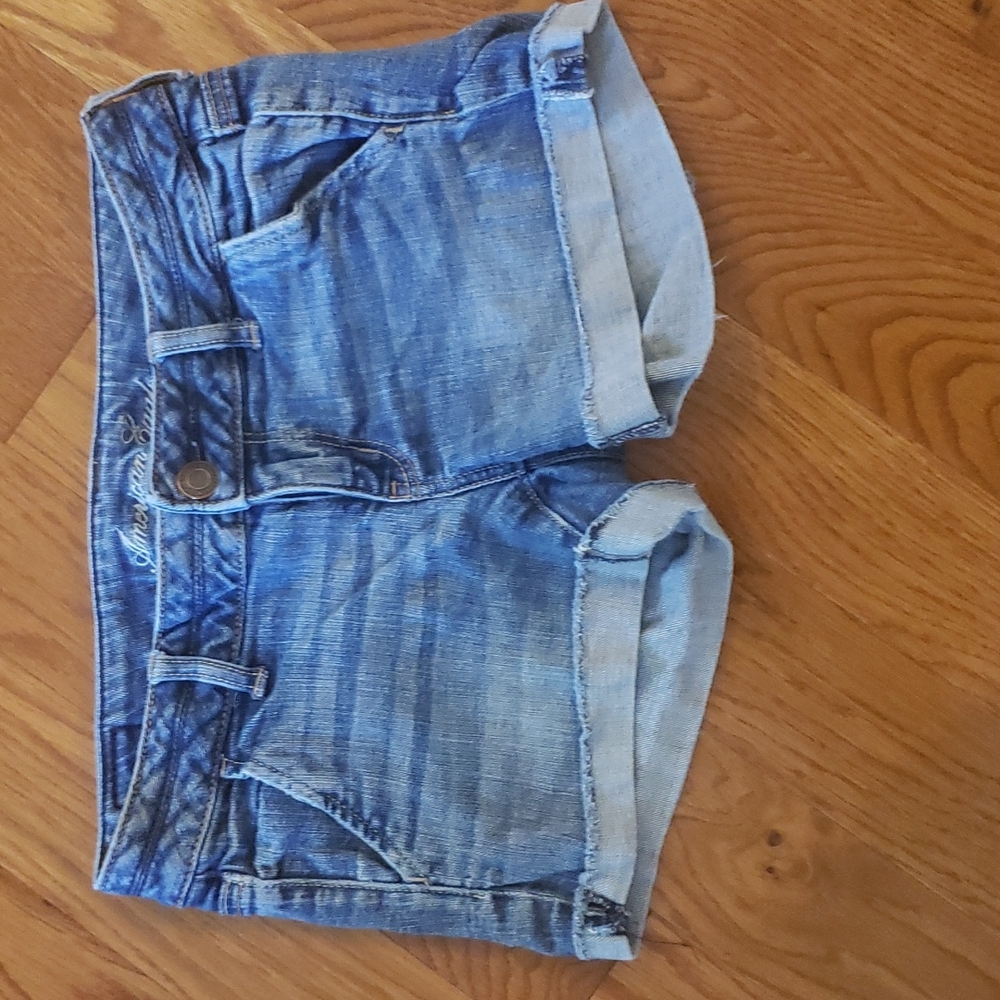 American Eagle denim shorts size 4